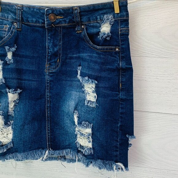 Forever 21 Womens Jean Mini Skirt Distressed Denim Stretch Frayed Hem Size 26 - Picture 4 of 9